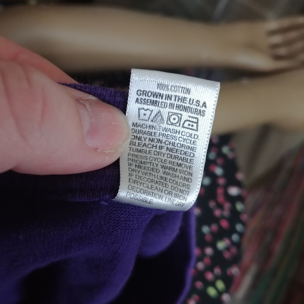 Access Gold Label | purple v neck tshirt basic solid color large - Picture 6 of 7